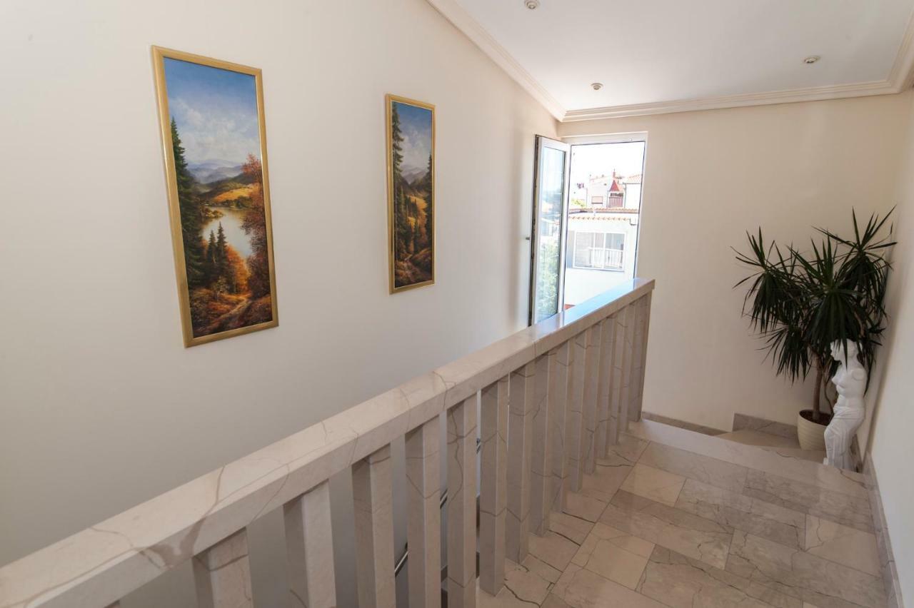 House Bacak - Apartment & Wellness-Studio Baška Voda Buitenkant foto